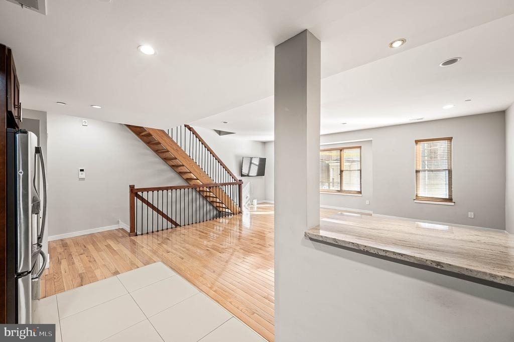 1743 Cambridge Street - Photo 5