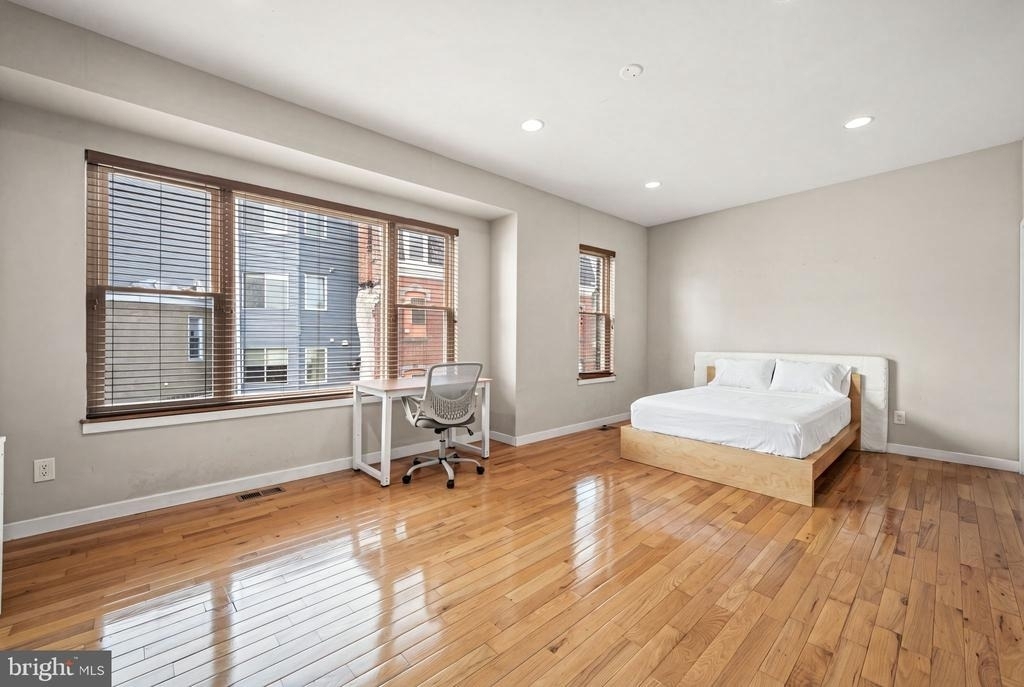 1743 Cambridge Street - Photo 14