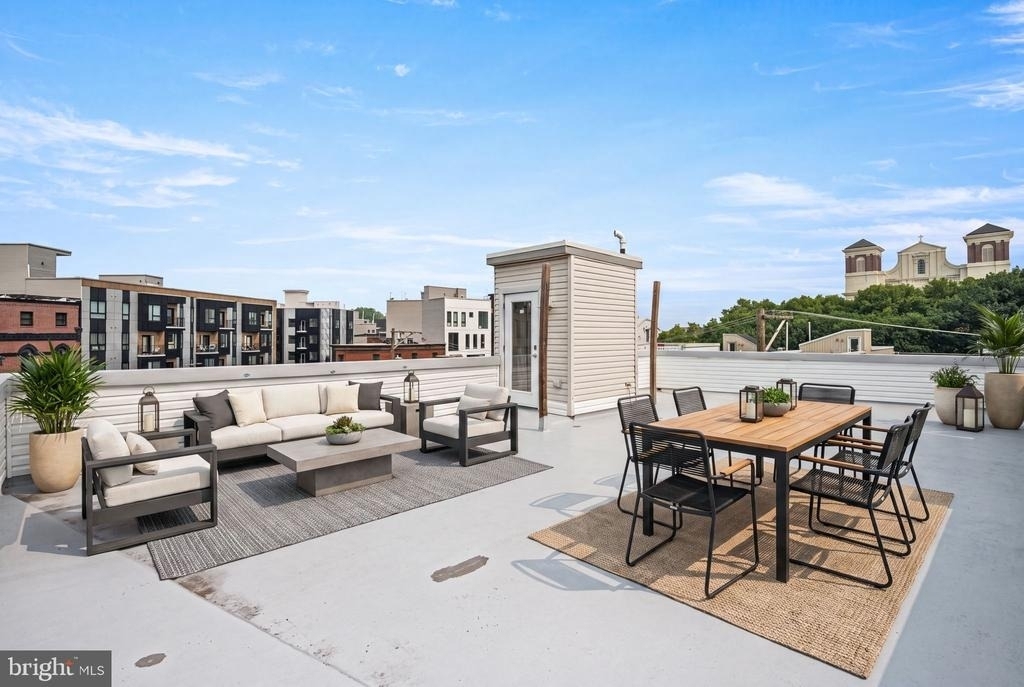 1743 Cambridge Street - Photo 17