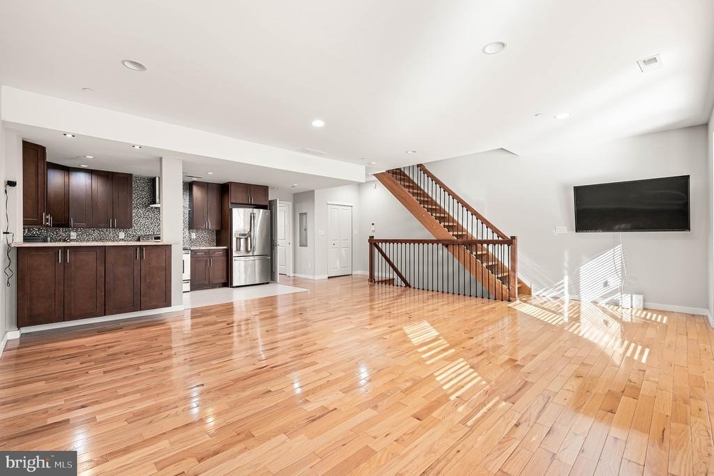 1743 Cambridge Street - Photo 8