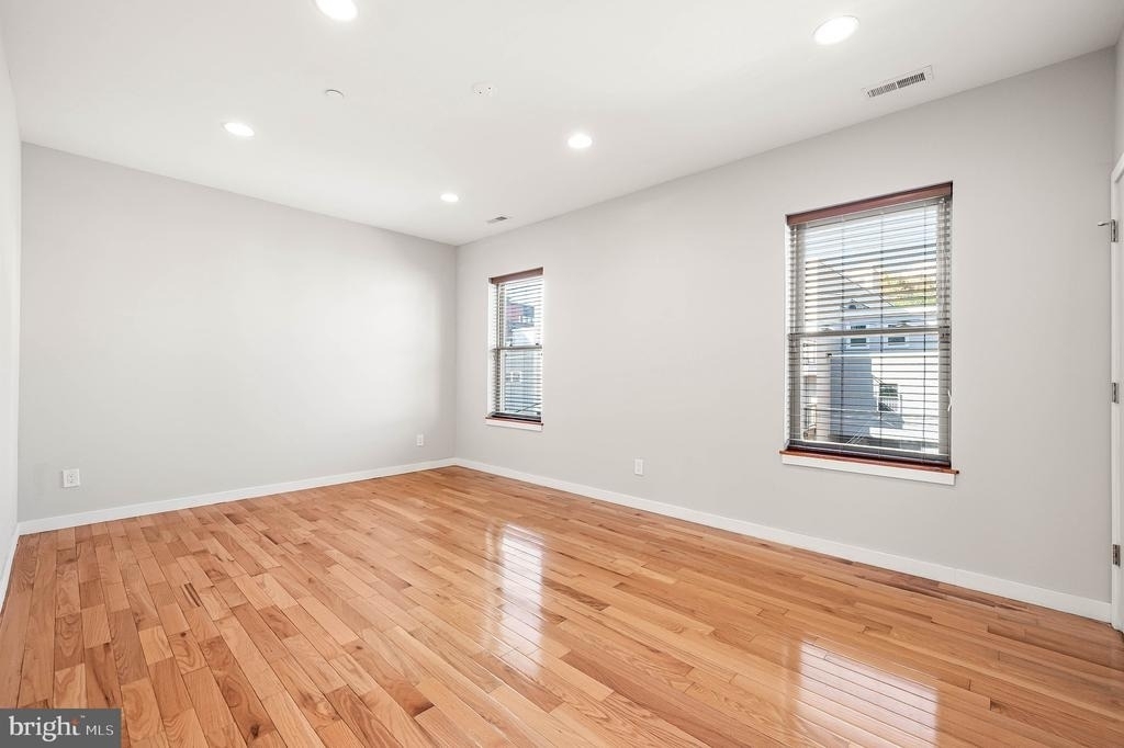 1743 Cambridge Street - Photo 11