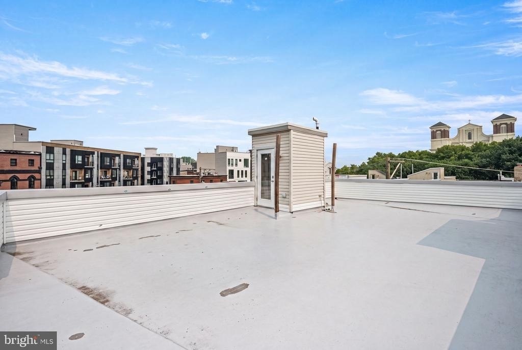 1743 Cambridge Street - Photo 16