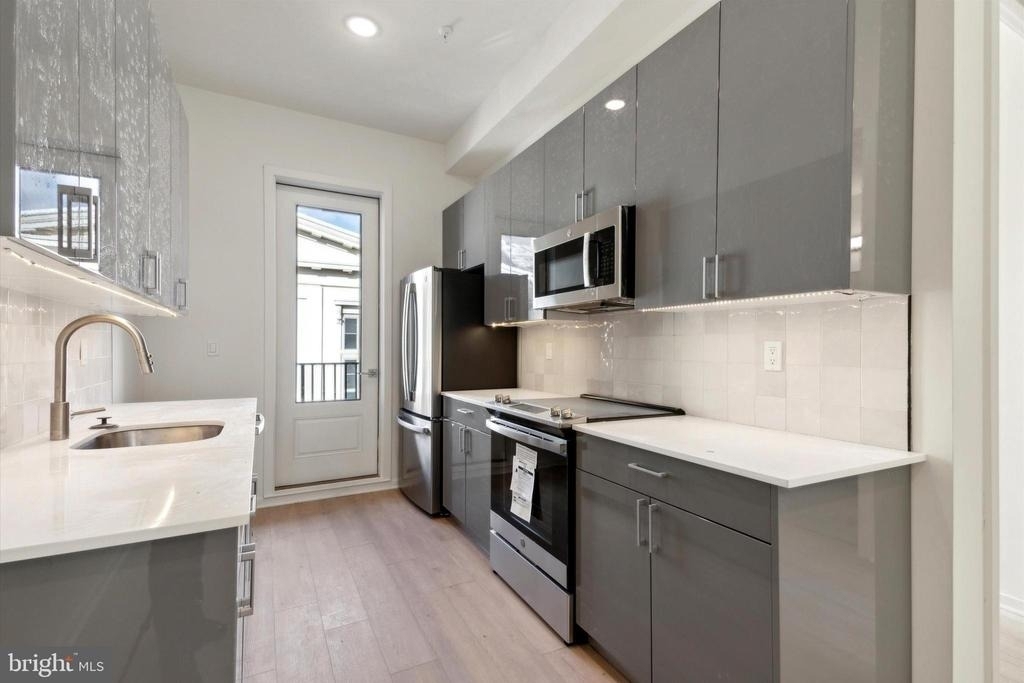 225 N 12th Street - Photo 13