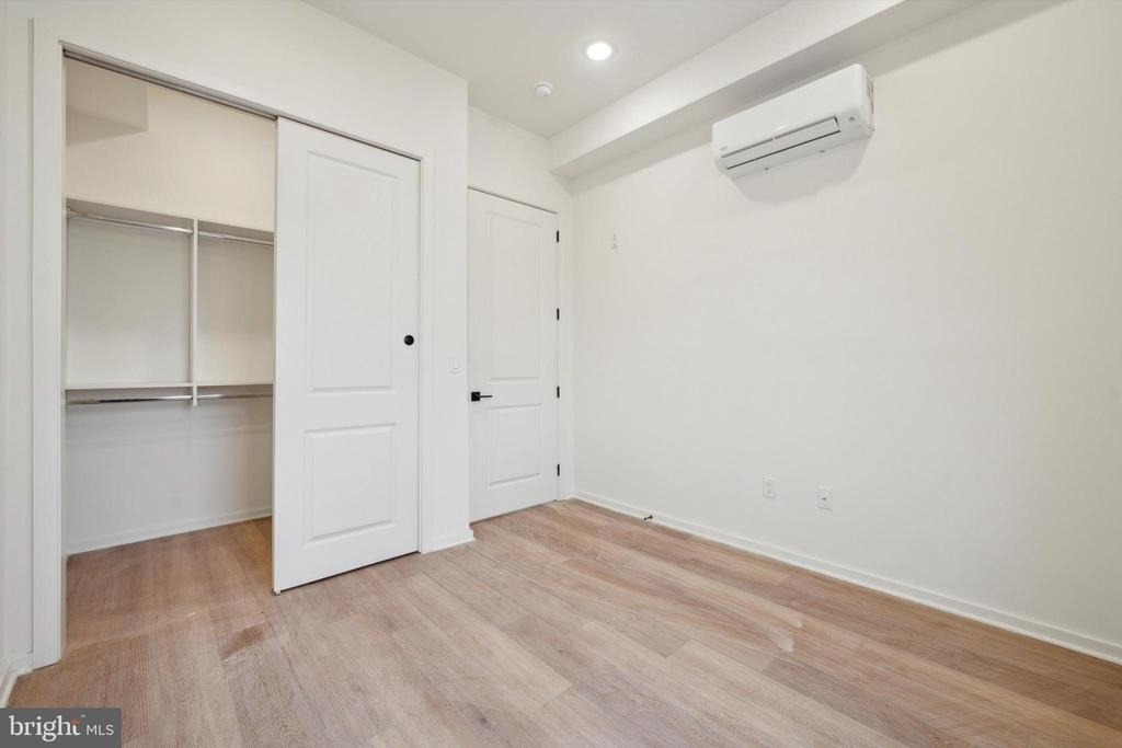225 N 12th Street - Photo 10