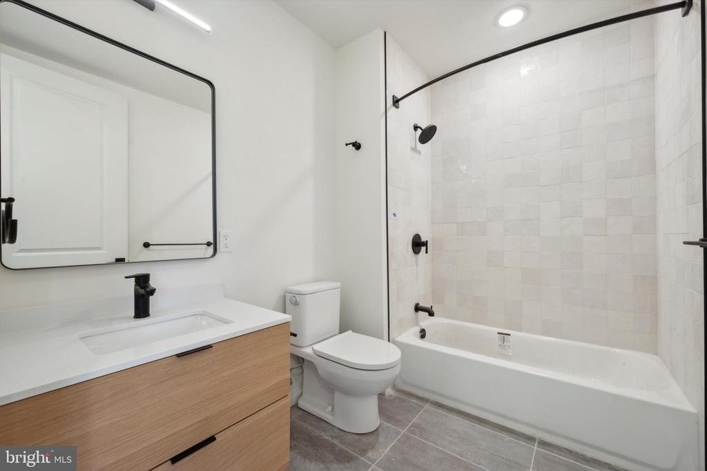 225 N 12th Street - Photo 8