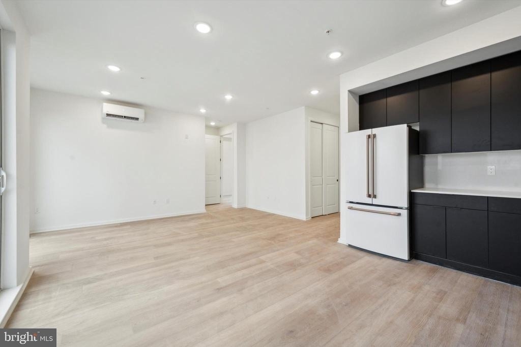 225 N 12th Street - Photo 6