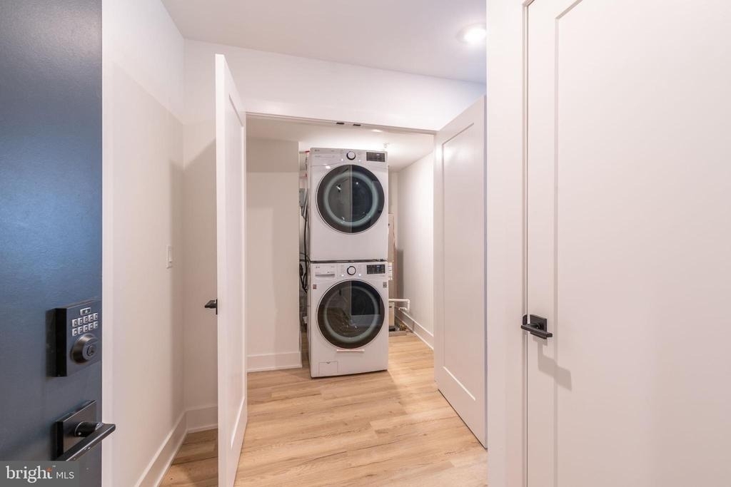 629 W Girard Avenue - Photo 26