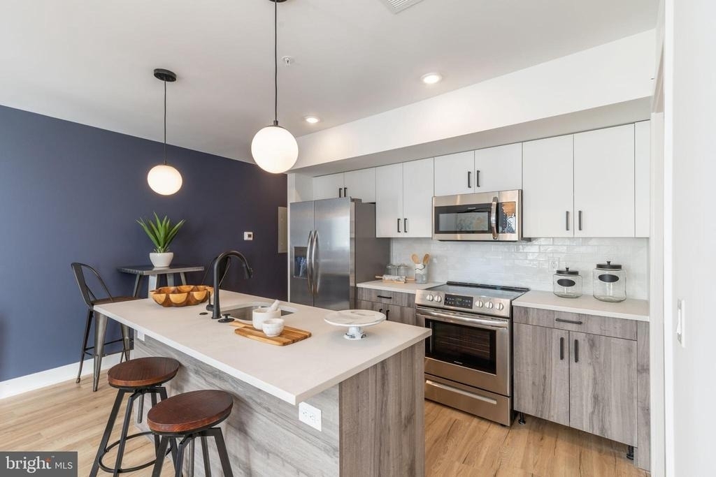 629 W Girard Avenue - Photo 34