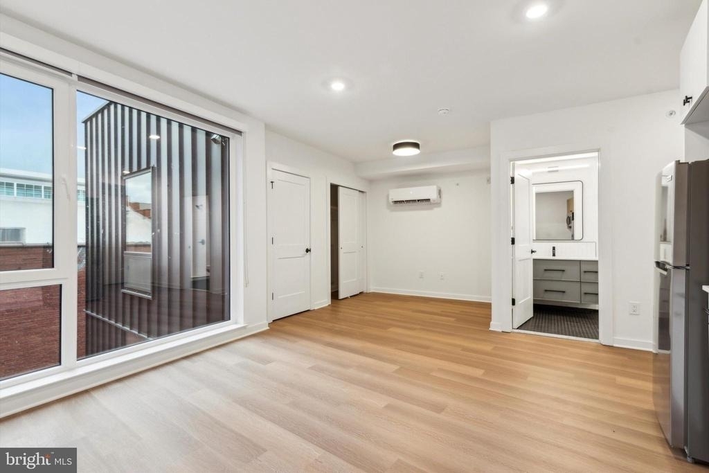 828 N 2nd Street - Photo 5