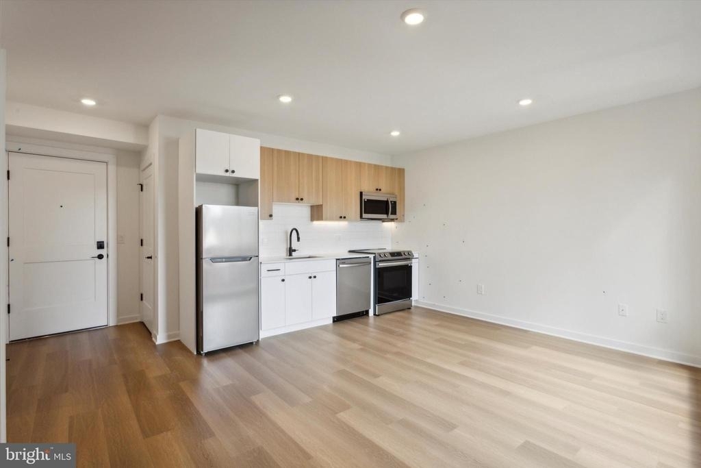 828 N 2nd Street - Photo 7
