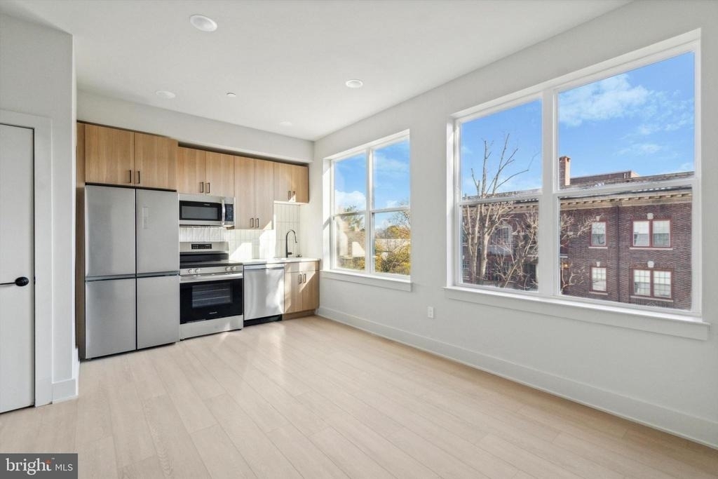 5521 Wayne Avenue - Photo 10