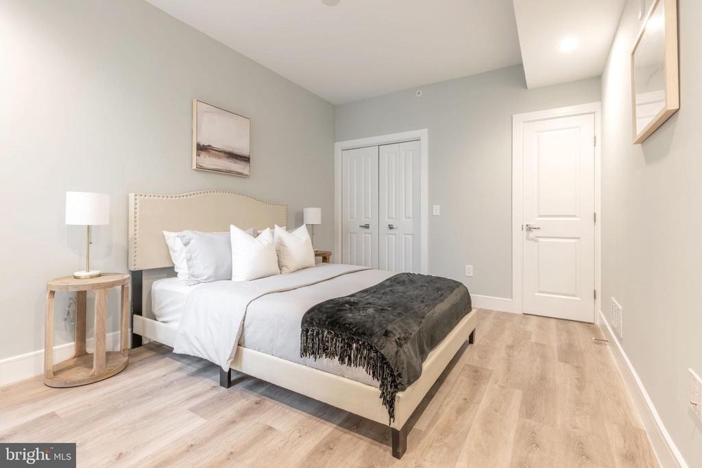 1222 N Marshall Street - Photo 17