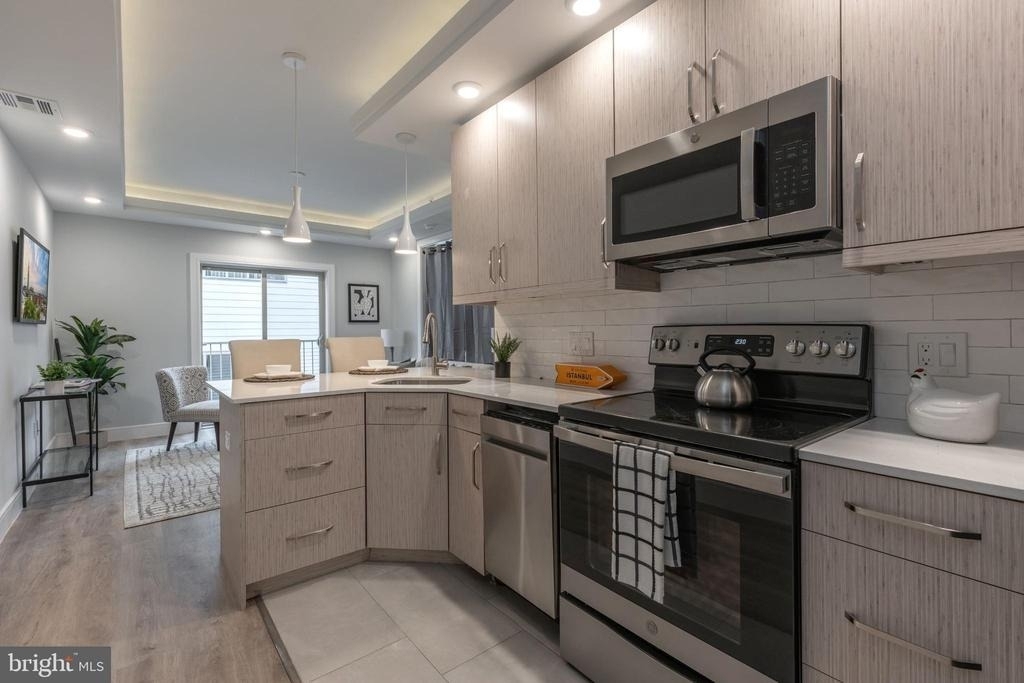 1222 N Marshall Street - Photo 6