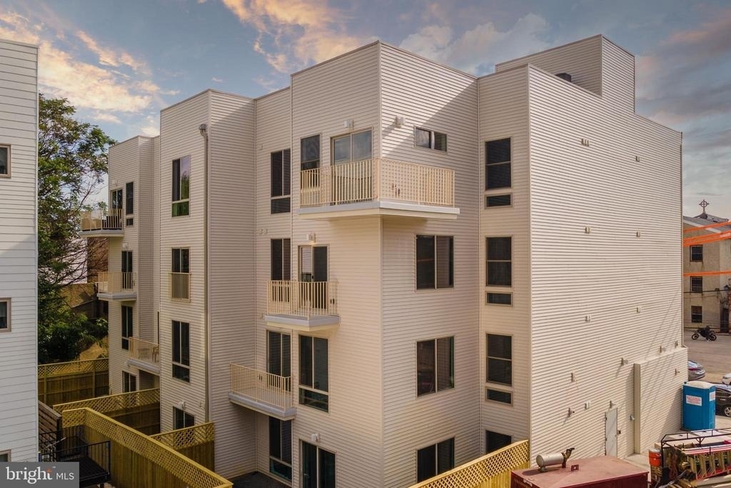 1222 N Marshall Street - Photo 36