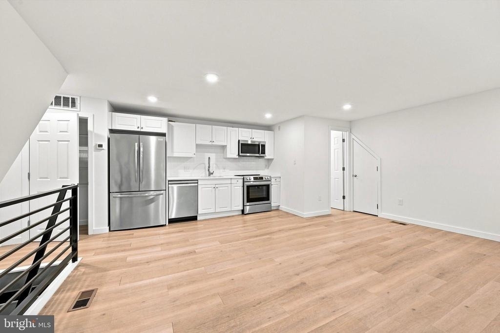 400 N Front Street - Photo 11
