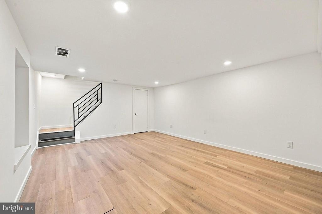 400 N Front Street - Photo 6