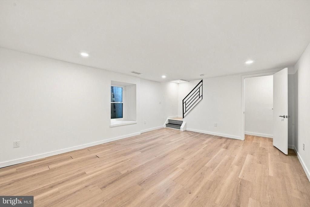 400 N Front Street - Photo 5