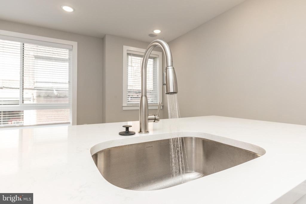 1519 N Stillman Street - Photo 12
