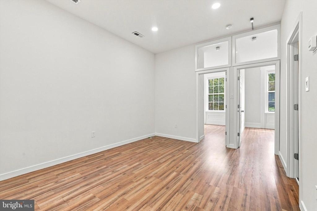 1525 Green Street - Photo 1
