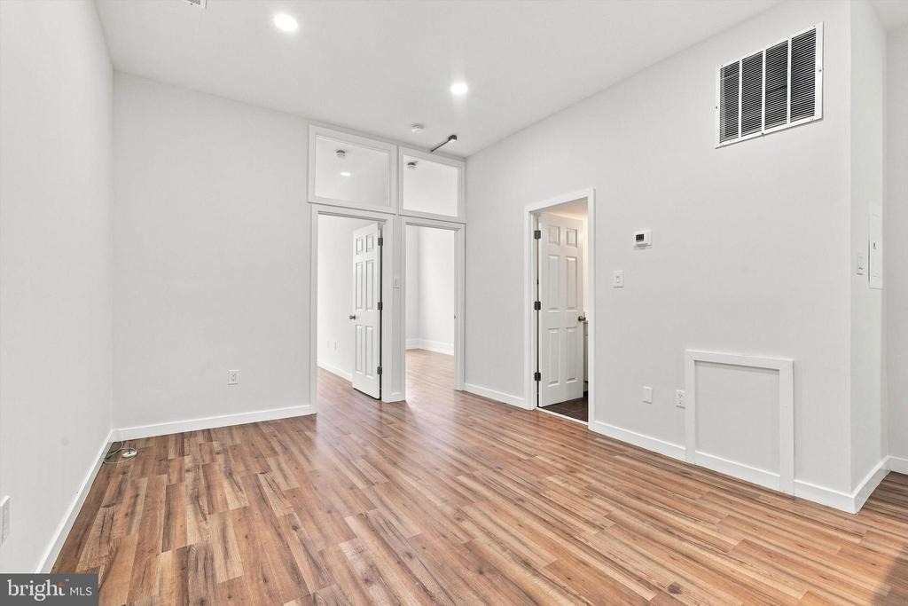 1525 Green Street - Photo 2