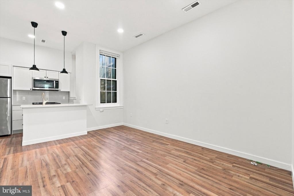 1525 Green Street - Photo 7