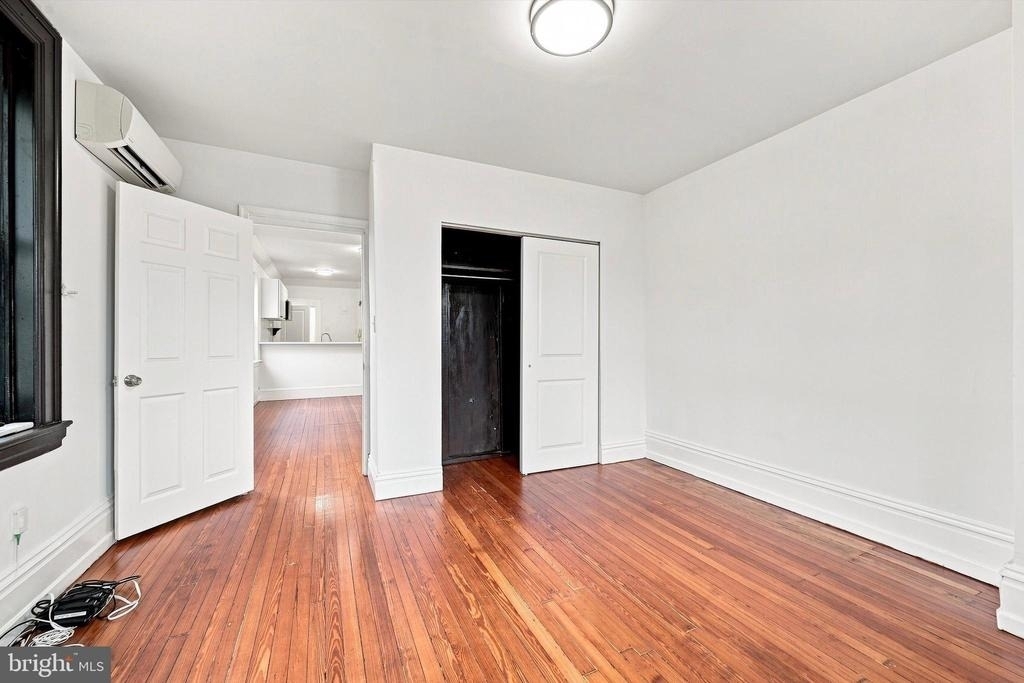2037 Spring Garden Street - Photo 14