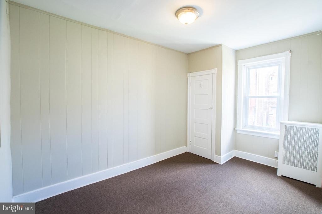 5750 N Lambert Street - Photo 10