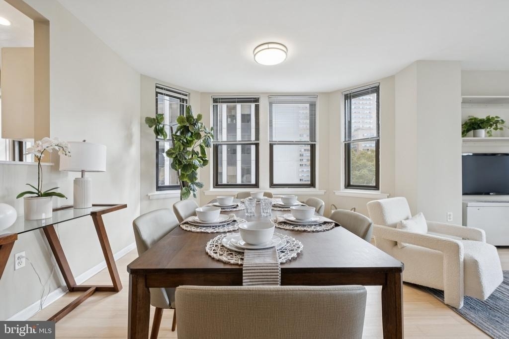 135 S 19th Street - Photo 3