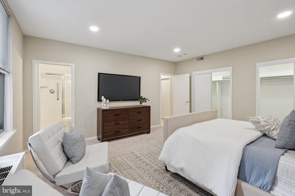 135 S 19th Street - Photo 9