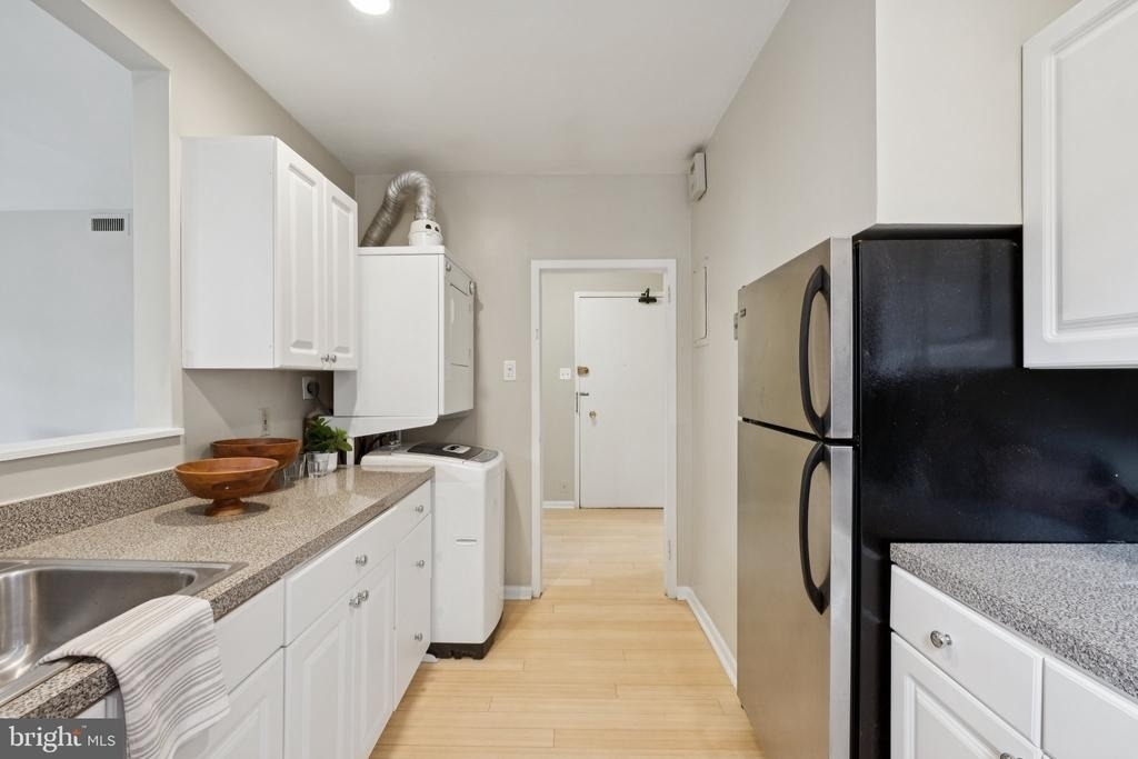 135 S 19th Street - Photo 6