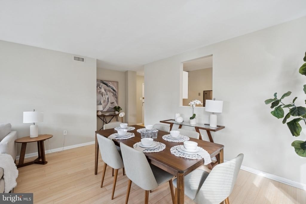 135 S 19th Street - Photo 4