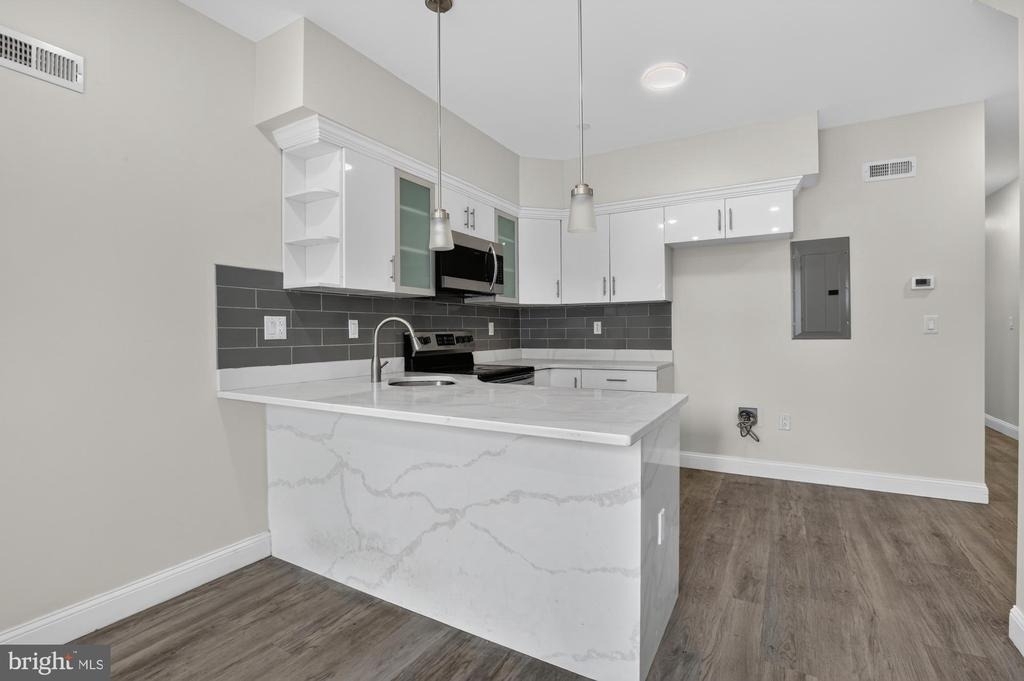 519 N 11th Street - Photo 4