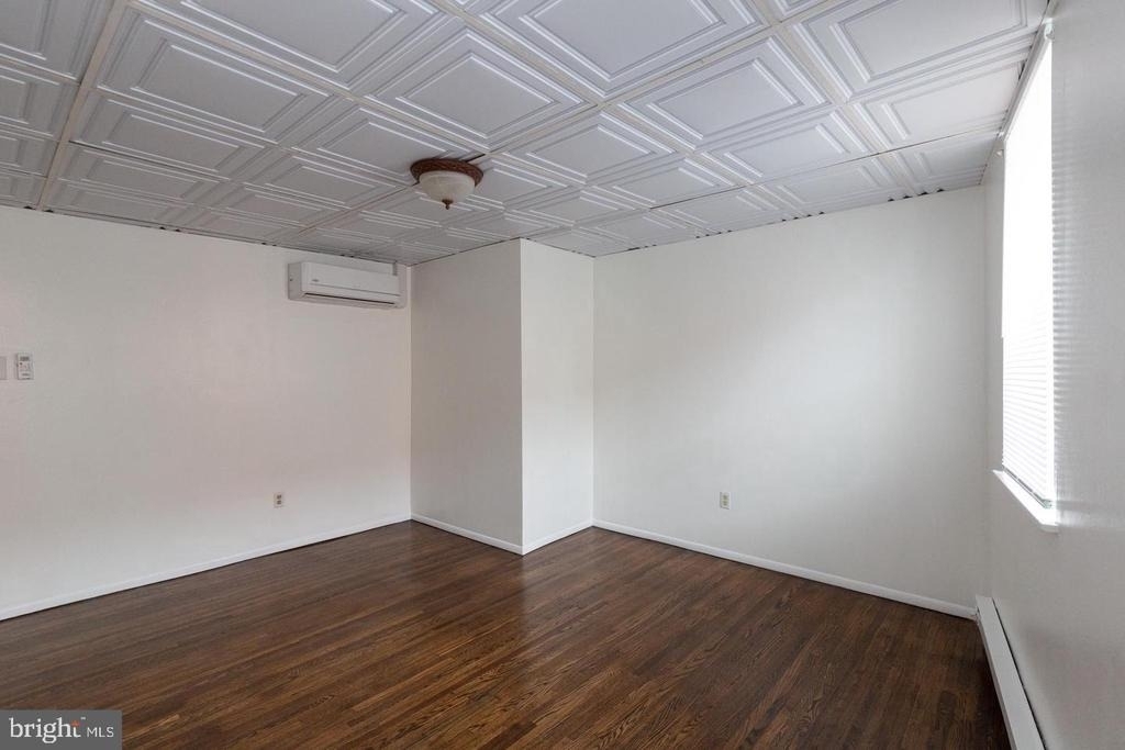 929 S 8th Street - Photo 1