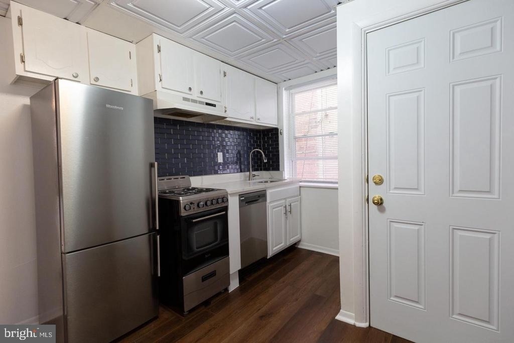 929 S 8th Street - Photo 6