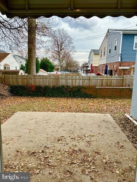 808 Macdade Boulevard - Photo 1