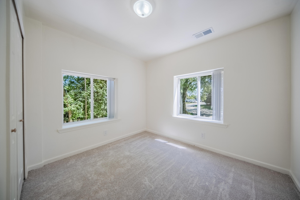 2472 Hawks Avenue - Photo 11