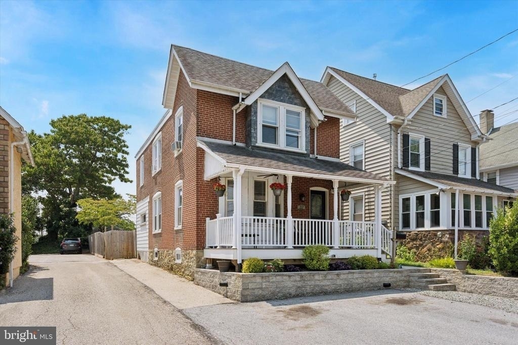 32 W Central Avenue - Photo 0