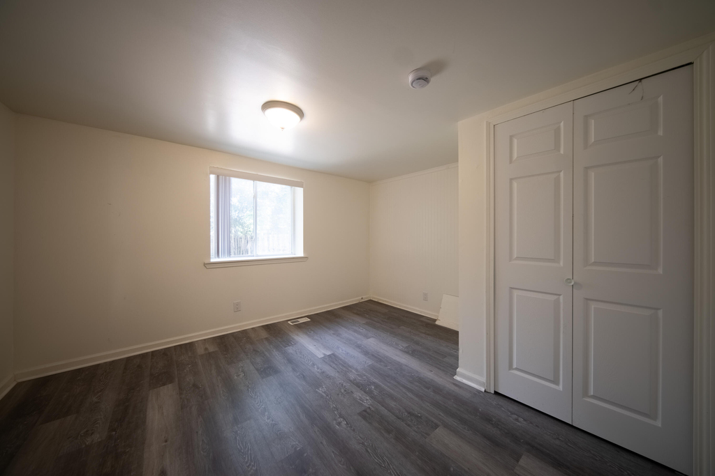 2472 Hawks Avenue - Photo 9