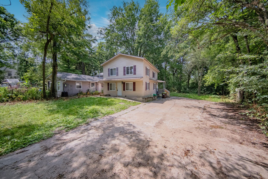 2472 Hawks Avenue - Photo 1