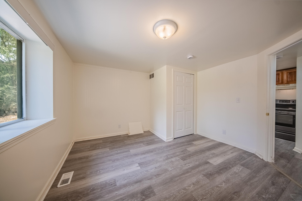 2472 Hawks Avenue - Photo 10