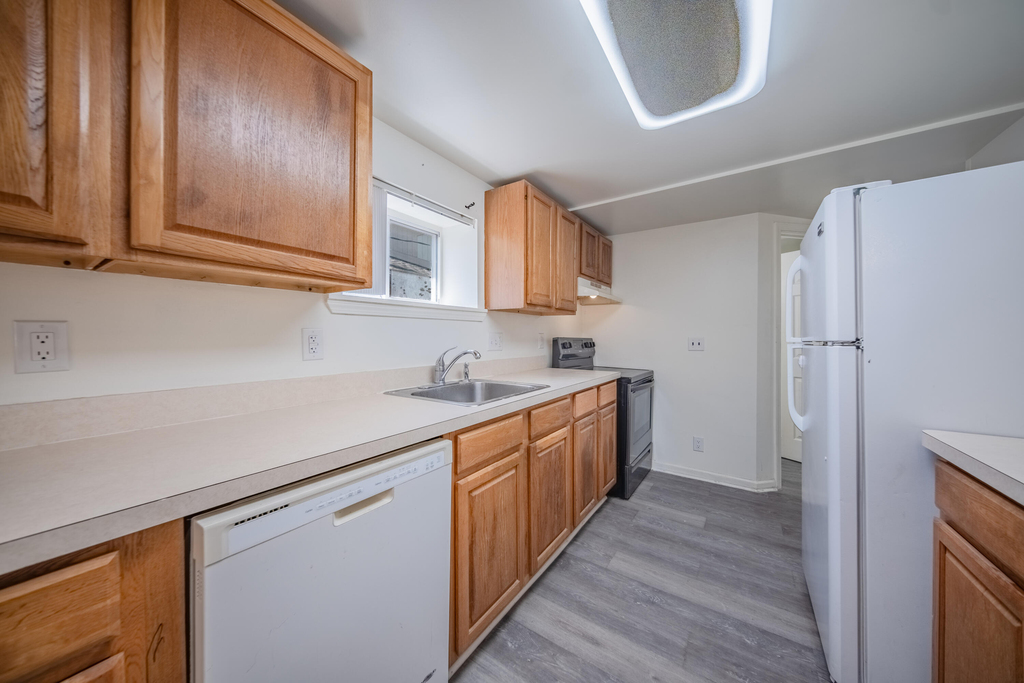 2472 Hawks Avenue - Photo 7