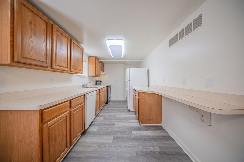 2472 Hawks Avenue - Photo 6