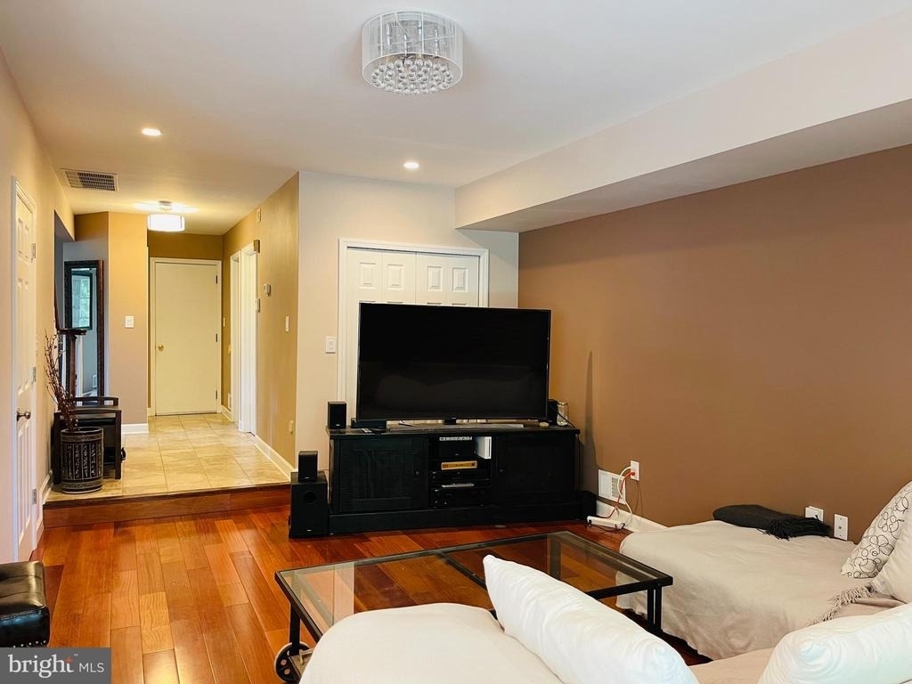 1 Cromwell Court - Photo 22