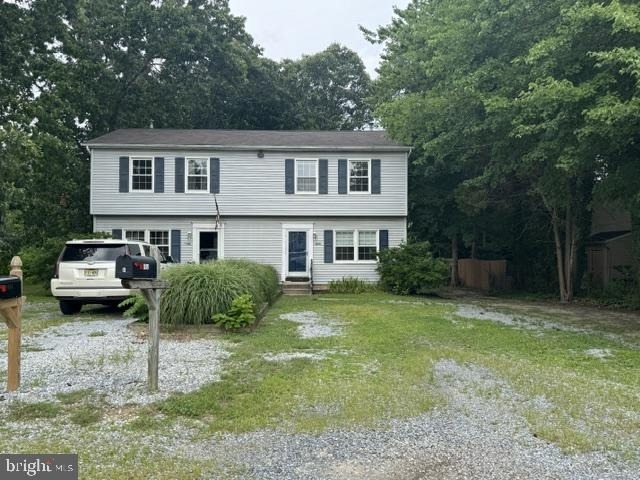 406 Gardens Avenue - Photo 0