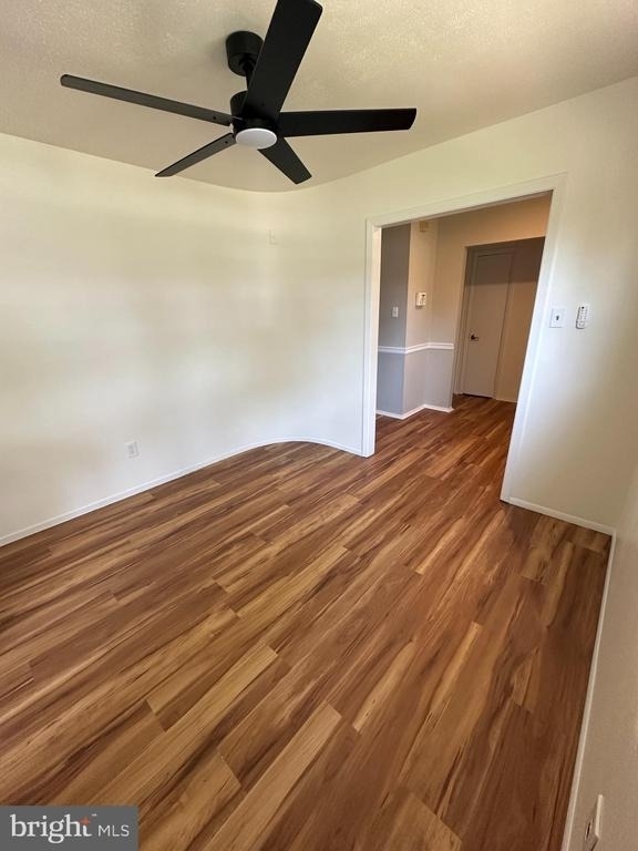 26 Newport Lane - Photo 2
