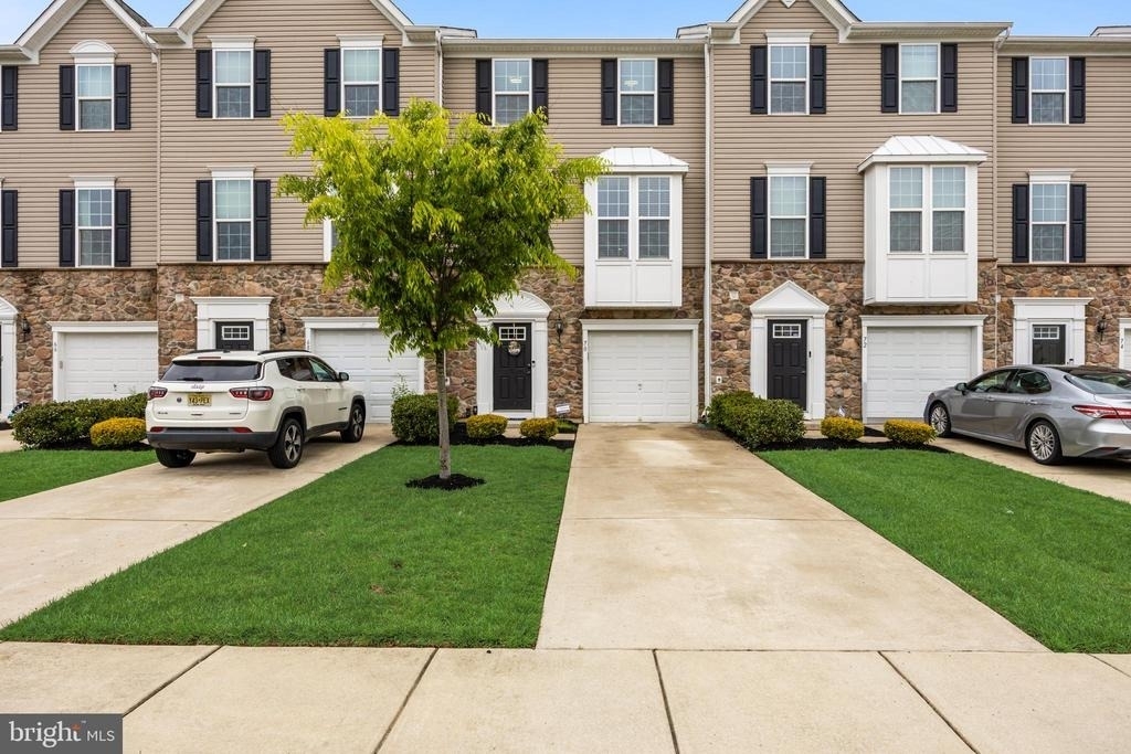 70 Benford - Photo 1