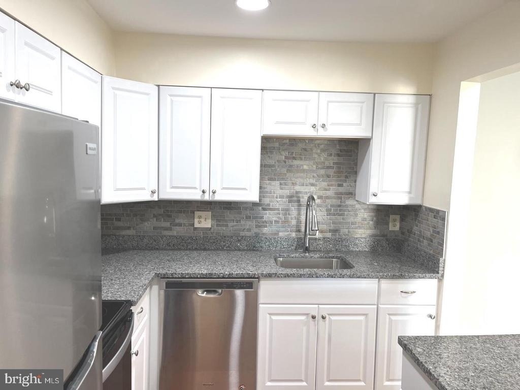 10131 Prince Place - Photo 13