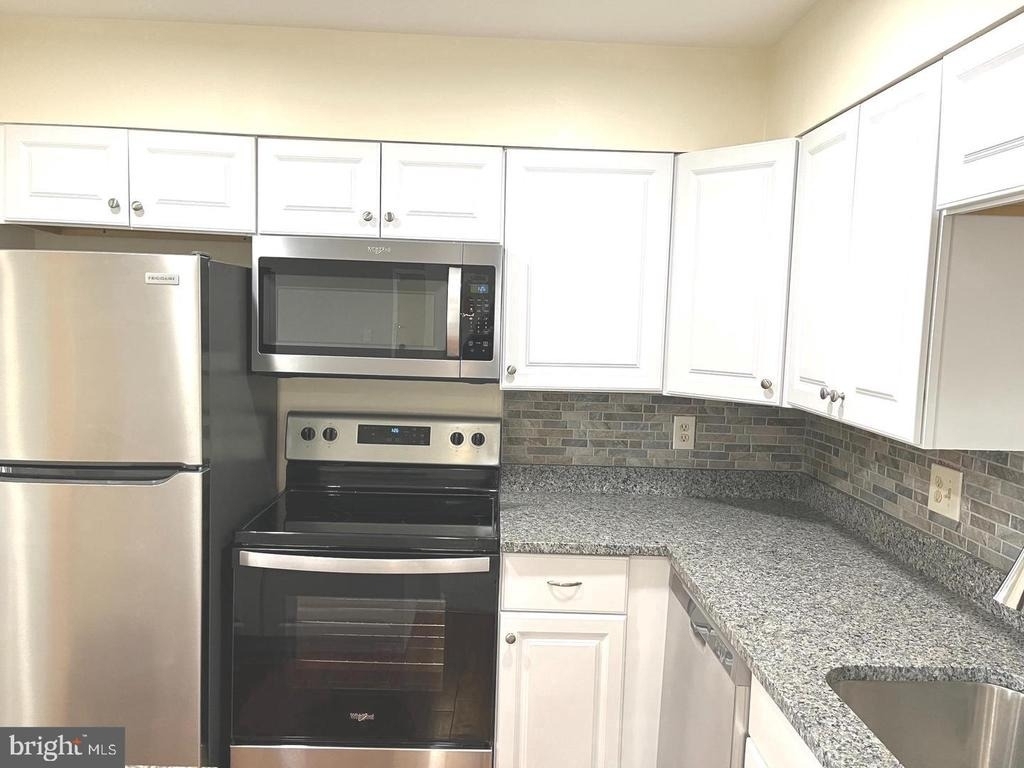 10131 Prince Place - Photo 12