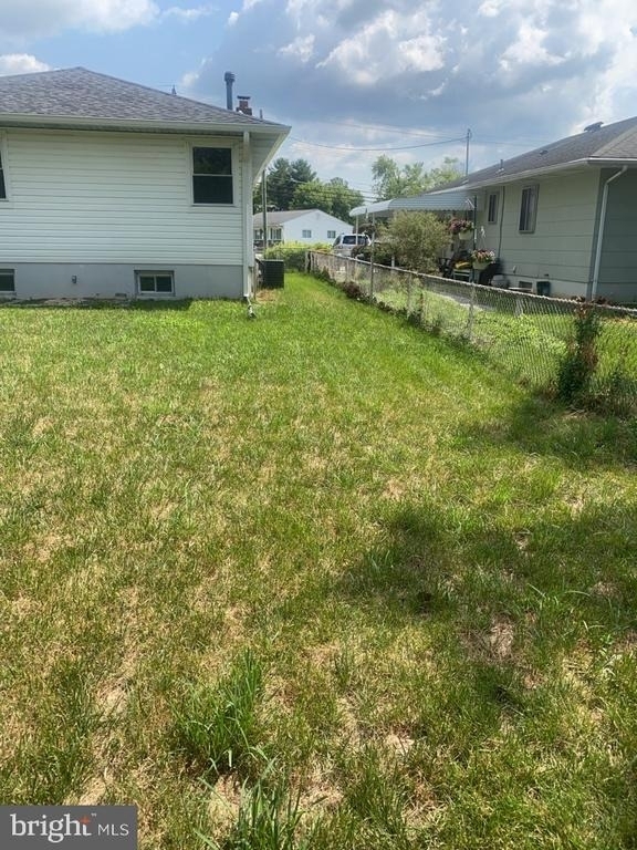 6215 Auth Road - Photo 5