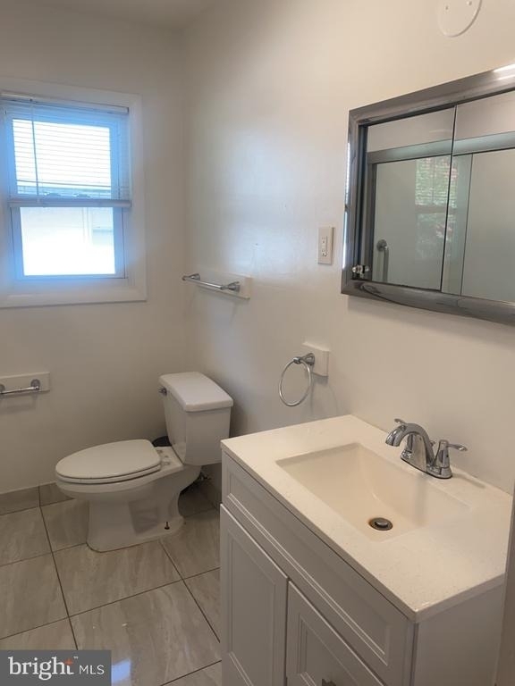 6215 Auth Road - Photo 18